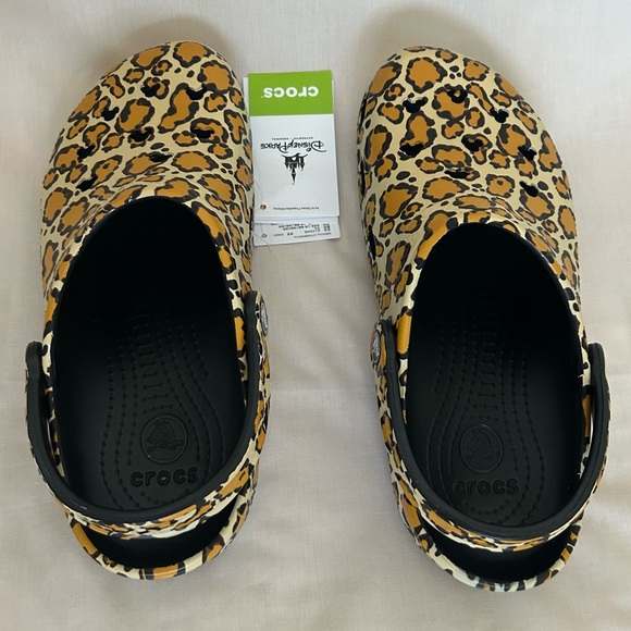 NWT Disney Leopard CROCS - Picture 4 of 14